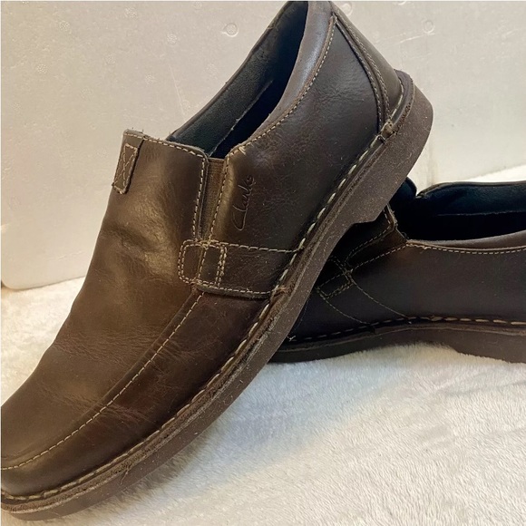 Clarks Men's Doby Double Gore Slip-On Loafer Dark Brown Size 10M - Picture 3 of 16
